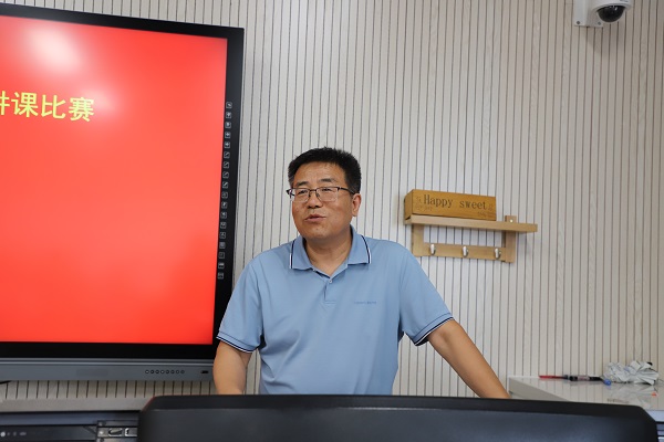 bv伟德源自英国始于1946党委书记兼院长赵延安教授讲话.JPG